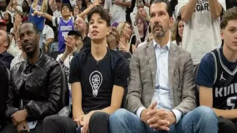 乌拉圭欲提前召回阿劳霍备战补赛，巴西拒释放拉菲尼亚